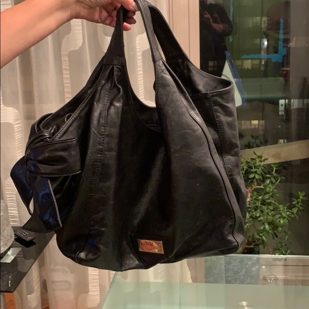 Pre-Loved,Gorgeous Valentino Black Hobo LeatherBag